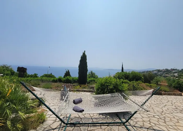 Familienfreundliche Villa Vistaero Mit Atemberaubenden Meerblick By Riviera Homelife Management